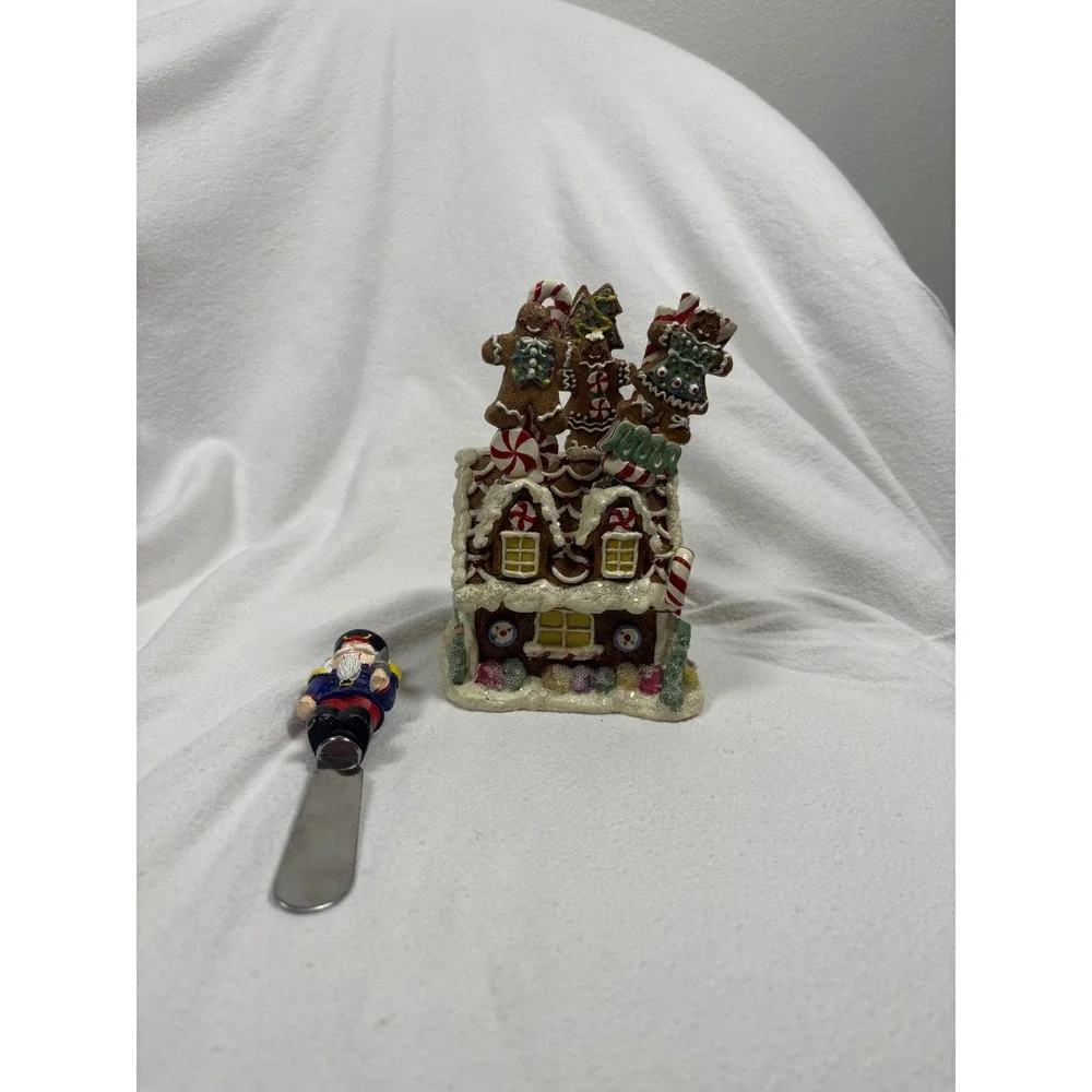 Incomplete Debbie Mumm‎ Gingerbread Spreader House Set Boston Warehouse 2001